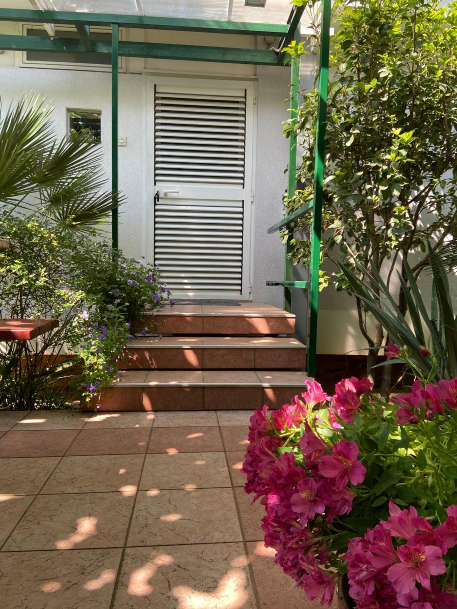 Апартаменты Sunny Garden Опатия Экстерьер фото